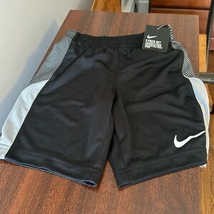 Nike boys shorts with drawstring size small, NWT!